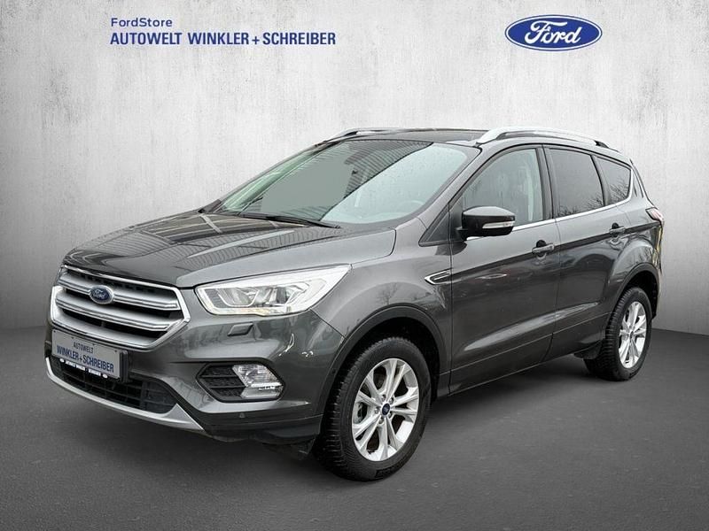 Gebraucht Ford Kuga Titanium 150 PS (110 kW) 2019 Grau SUV