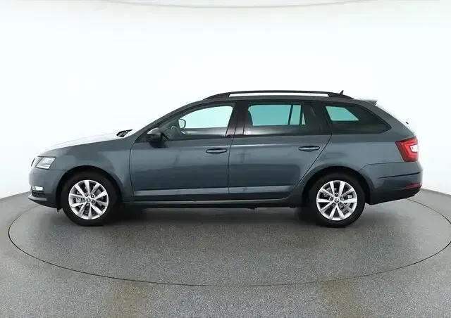 Gebraucht Skoda Octavia Tour 116 PS (85 kW) 2020 Grau Kombi