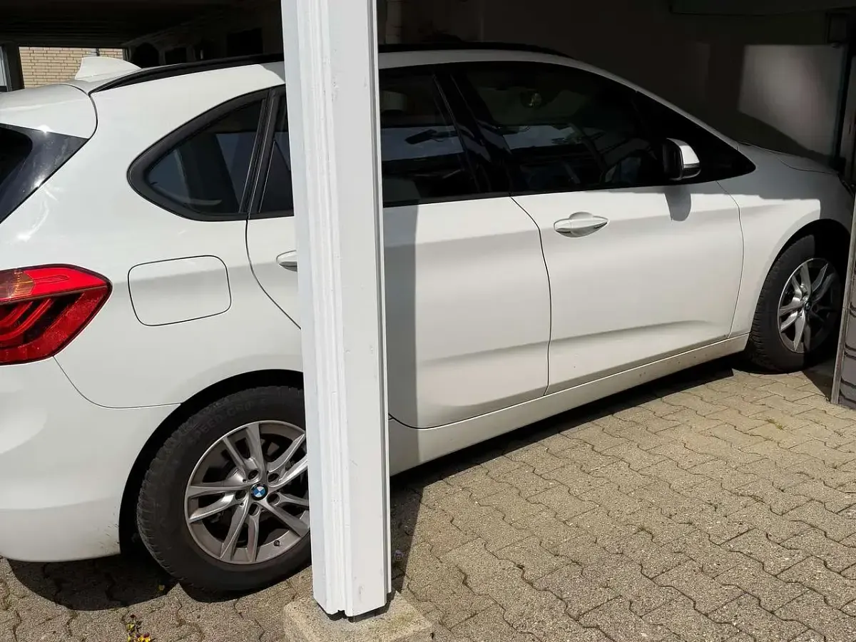 Używany BMW 218 Advantage 140 KM (102 kW) 2020 Biały Kombi