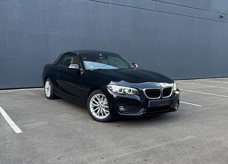 Gebraucht BMW 220 Advantage 184 PS (135 kW) 2018 Schwarz Cabrio