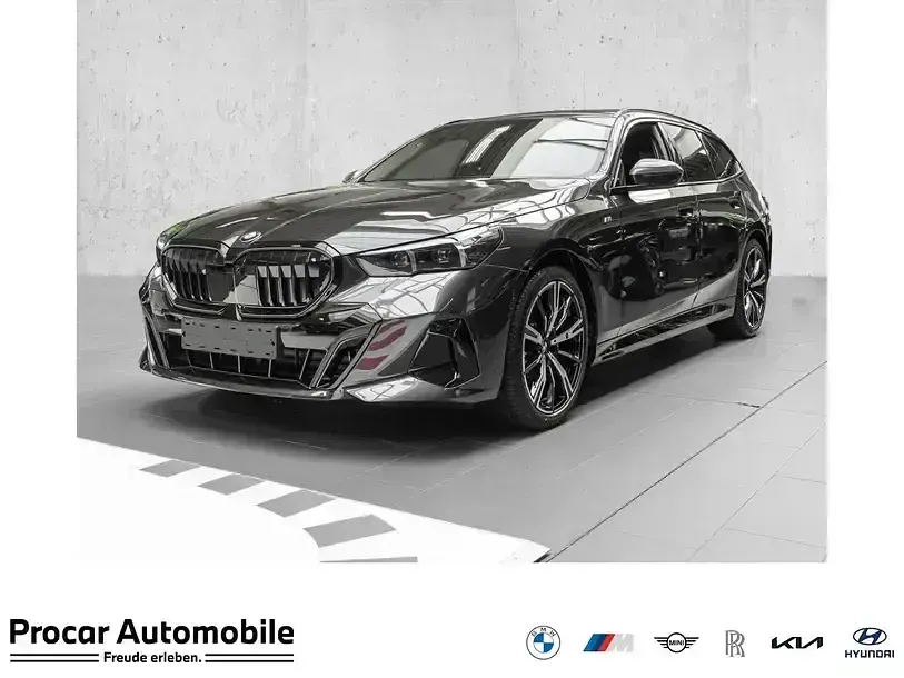 Gebraucht BMW 520 Comfort Edition 197 PS (144 kW) 2025 Kombi