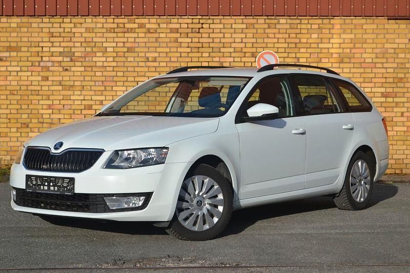 Gebraucht Skoda Octavia ScoutLine 110 PS (80 kW) 2016 Weiß Kleinwagen