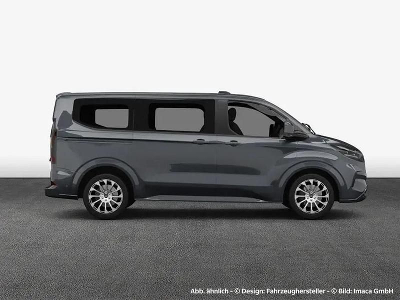 Gebraucht Ford Tourneo Titanium 150 PS (110 kW) 2024 Grau Kombi