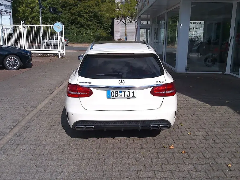 Gebraucht Mercedes C63 AMG AMG 476 PS (350 kW) 2017 Weiß Limousine