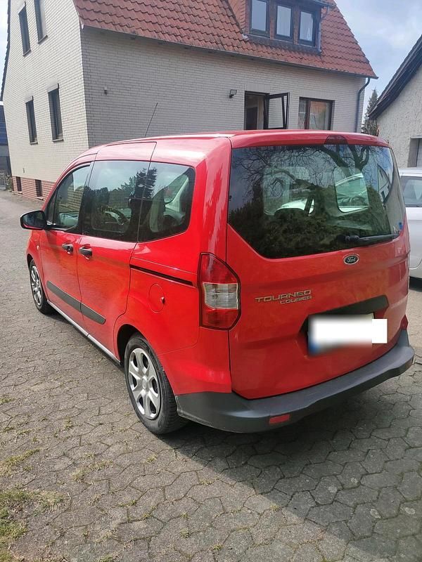 Gebraucht Ford Tourneo Courier 75 PS (55 kW) 2016 Rot Van / Kleinbus