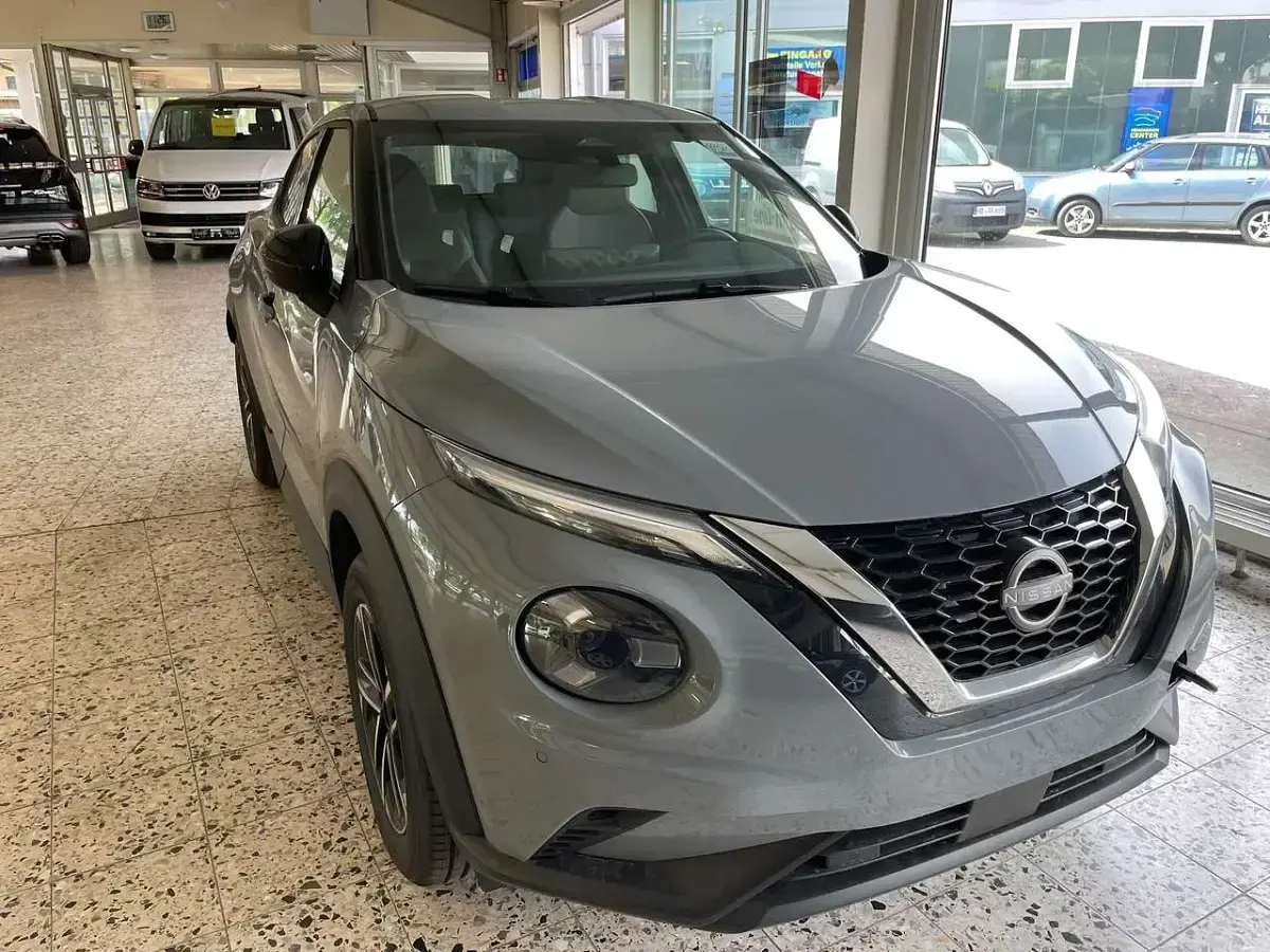 Neu Nissan Juke N-Connecta 114 PS (83 kW) 2026 Ceramic grey SUV