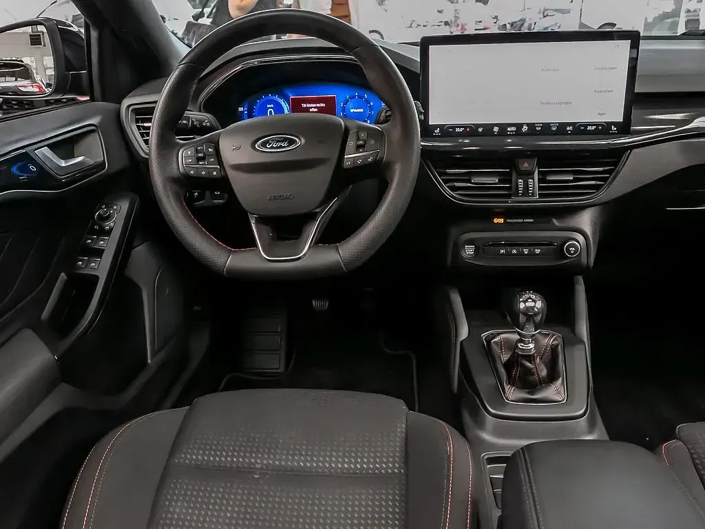 Gebraucht Ford Focus ST-Line X 155 PS (114 kW) 2023 Schwarz Kombi