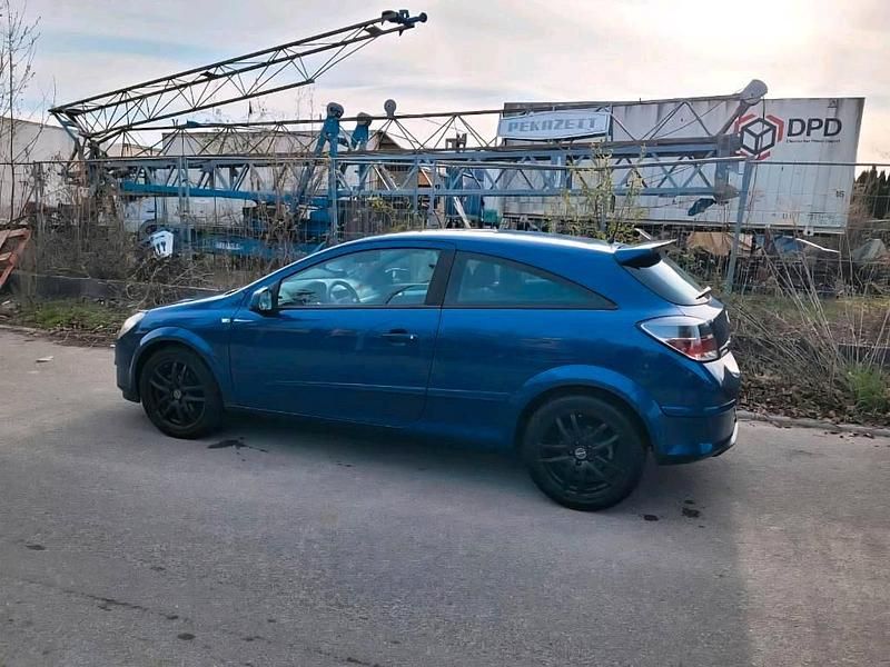 Gebraucht Opel Astra GTC 125 PS (91 kW) 2006 Blau Limousine
