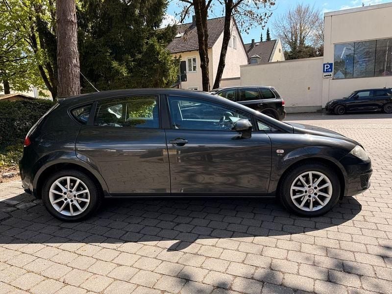 Second-hand Seat Leon Style 125 CP (91 kW) 2011 Gri Hatchback