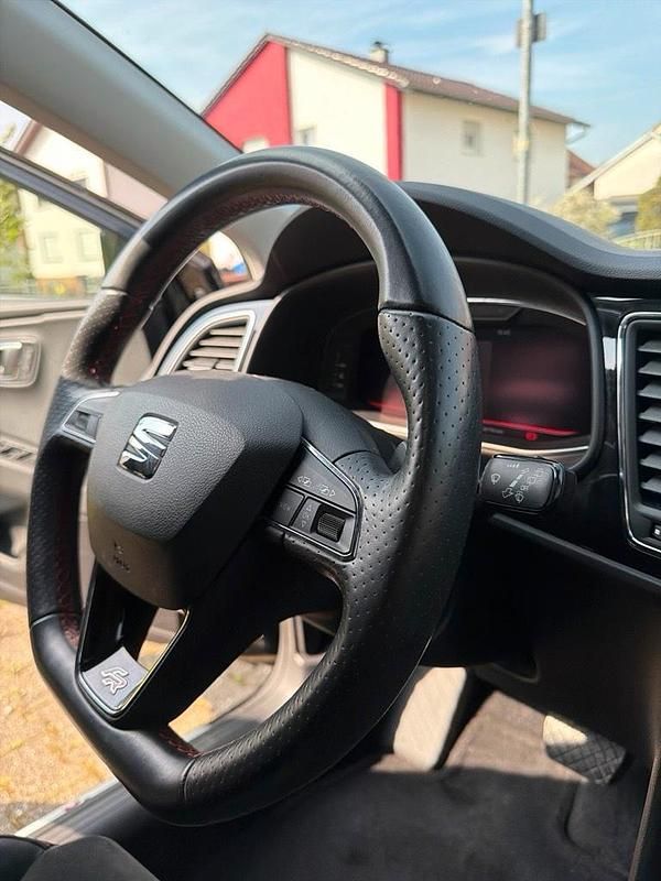 Second-hand Seat Leon ST FR 190 CP (139 kW) 2019 Negru Break