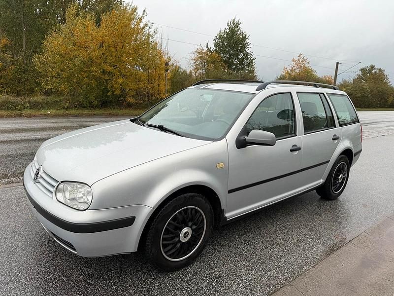 Usata VW Golf IV 101 CV (74 kW) 2000 Argento Station wagon