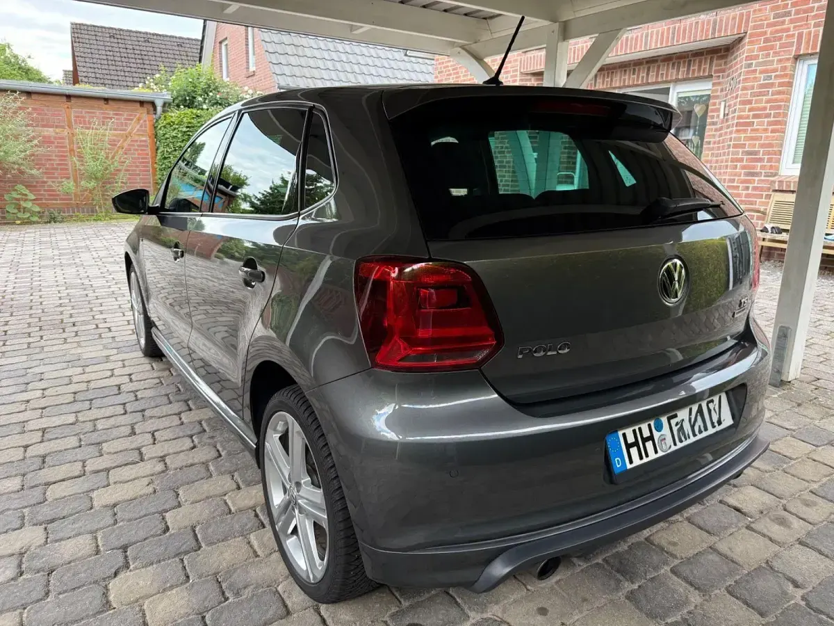 Gebraucht VW Polo LOUNGE 90 PS (66 kW) 2016 Grau Kleinwagen