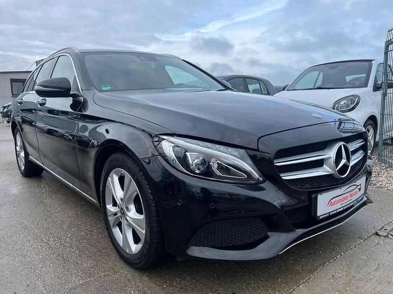 Schwarz Gebraucht 2018 Mercedes C200 Kombi | 15.999 € (Guter Preis) - Bild 1/4