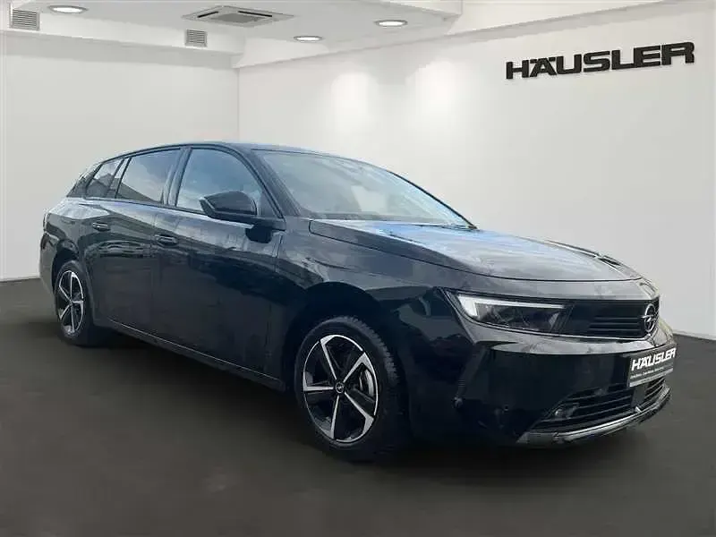 Gebraucht Opel Astra Edition 110 PS (80 kW) 2024 Karbon schwarz Kleinwagen