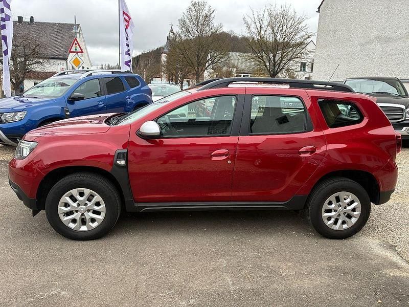 Gebraucht Dacia Duster Comfort 131 PS (96 kW) 2022 Rot SUV
