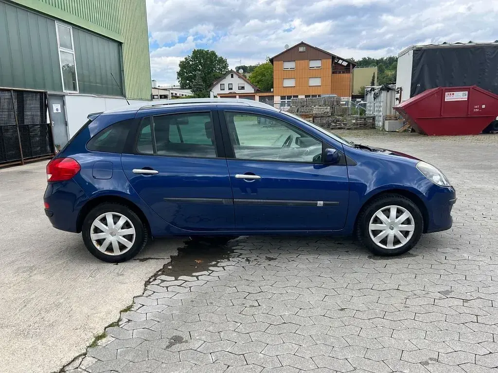 Gebraucht Renault Clio II 101 PS (74 kW) 2008 Blau Limousine