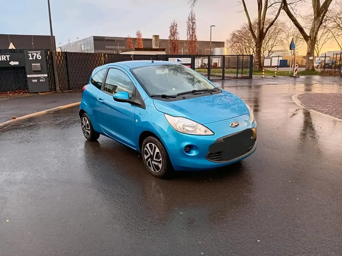 Usata Ford Ka 75 CV (55 kW) 2015 Blu Utilitaria