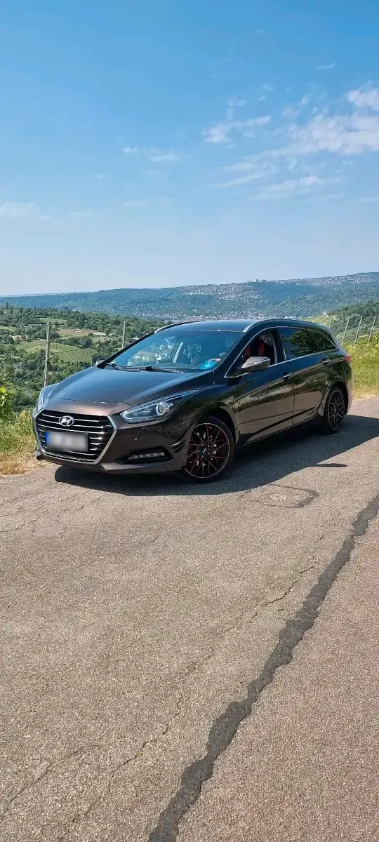 Gebraucht Hyundai i40 141 PS (103 kW) 2015 Braun Kombi