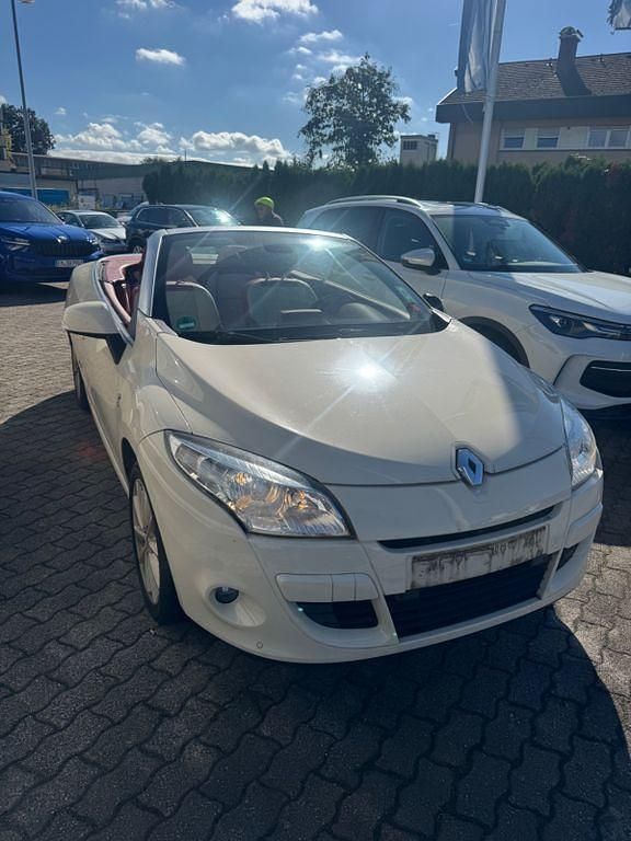 Beige Gebraucht 2011 Renault Mégane Cabriolet Floride Cabrio | 5.699 € (Fairer Preis) - Bild 1/4
