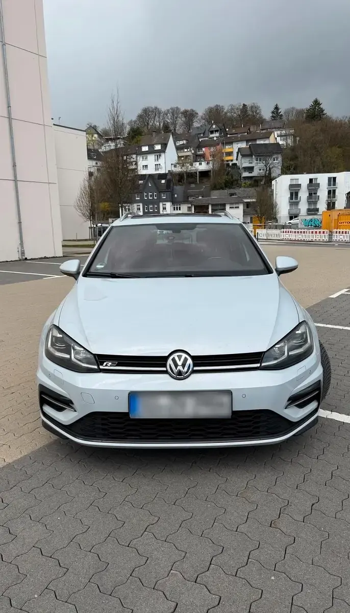 Gebraucht VW Golf VII R-line 150 PS (110 kW) 2017 Weiß Kombi