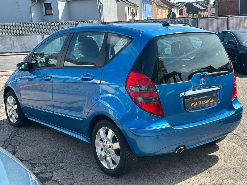 Gebraucht Mercedes A180 109 PS (80 kW) 2006 Blau Kleinwagen