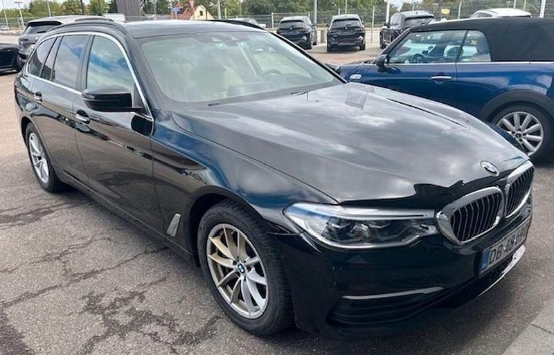 Schwarz Gebraucht 2017 BMW 525 Kombi | 17.750 € (Fairer Preis) - Bild 1/4