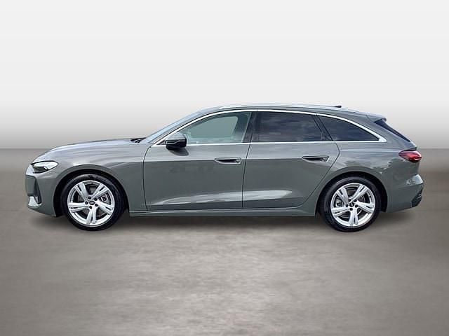 Gebraucht Audi A5 Ambiente 204 PS (150 kW) 2025 Chronosgrau metallic Coupé