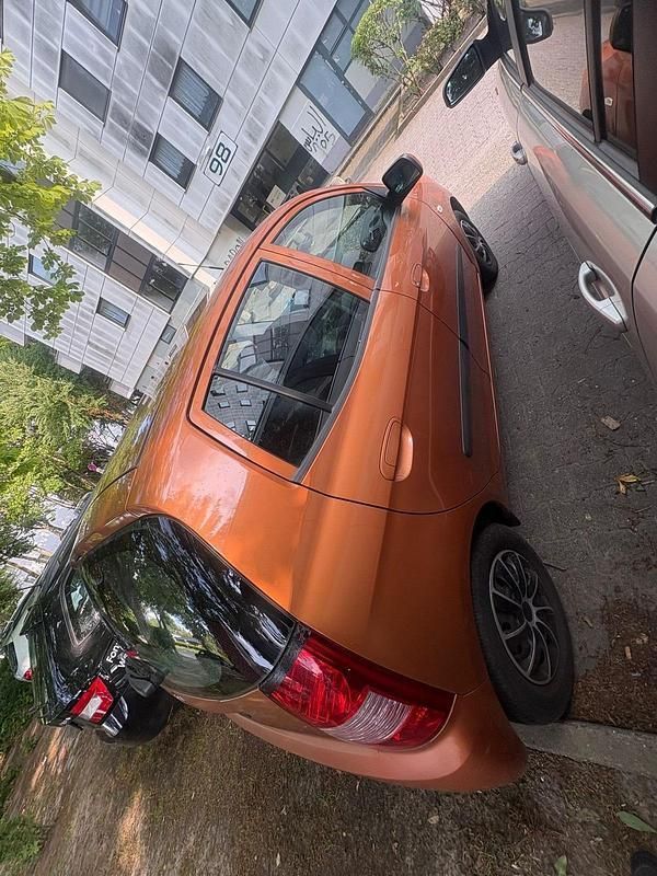 Orange Gebraucht 2004 Kia Picanto Kleinwagen | 900 € (Fairer Preis) - Bild 1/3