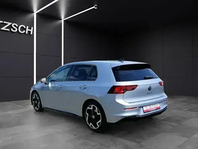 Gebraucht VW Golf VIII R-line 150 PS (110 kW) 2025 Oyster silver metallic Limousine