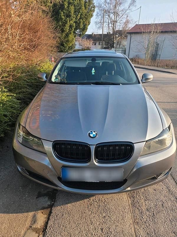 Gebraucht BMW 320 Efficient Dynamics 163 PS (119 kW) 2010 Grau Limousine