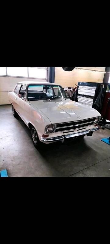 Gebraucht Opel Kadett 60 PS (44 kW) 1970 Weiß Coupé