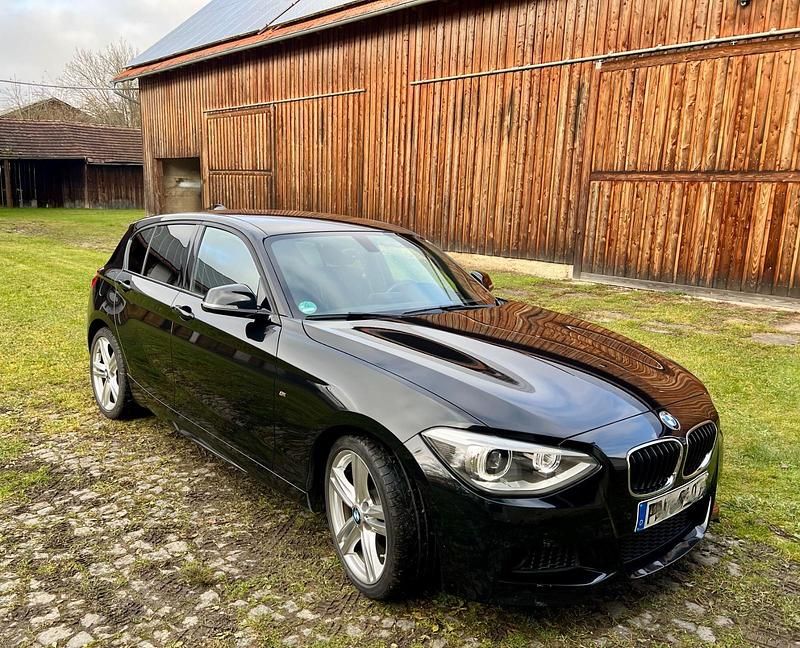 Schwarz Gebraucht 2014 BMW 120 M Sport Kleinwagen | 11.200 € (Guter Preis) - Bild 1/4