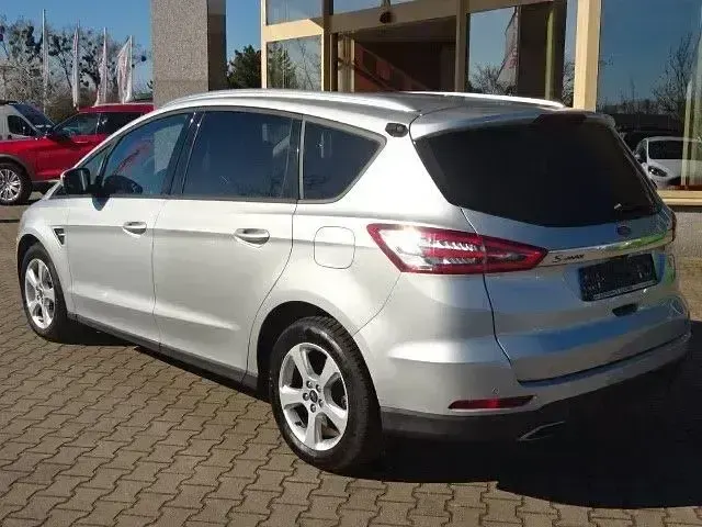 Gebraucht Ford S-MAX Business Edition 190 PS (139 kW) 2020 Silber Van / Kleinbus