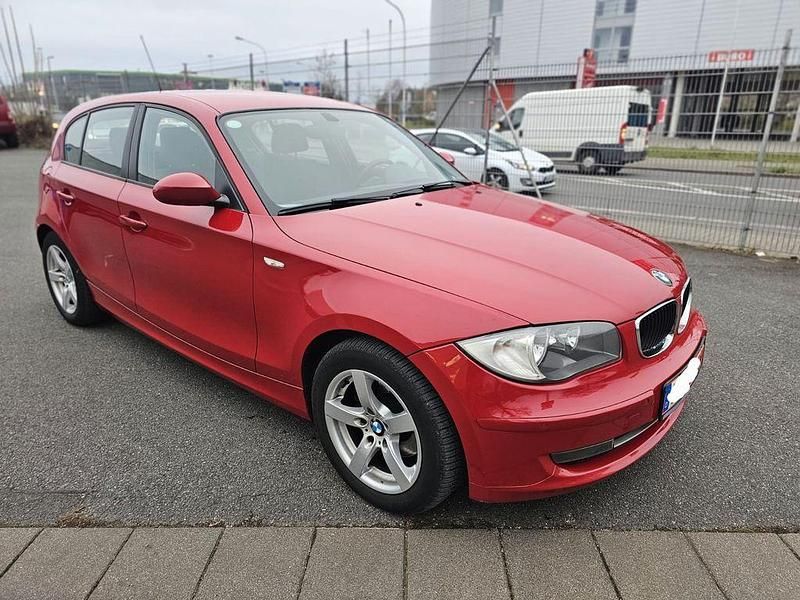 Gebraucht BMW 120 Advantage 177 PS (130 kW) 2008 Rot Kleinwagen