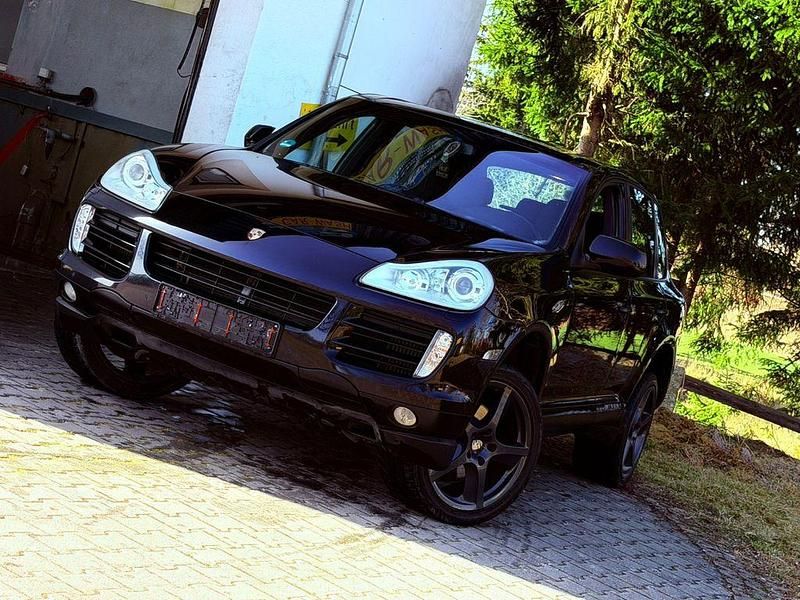 Second-hand Porsche Cayenne 241 CP (177 kW) 2010 Negru SUV