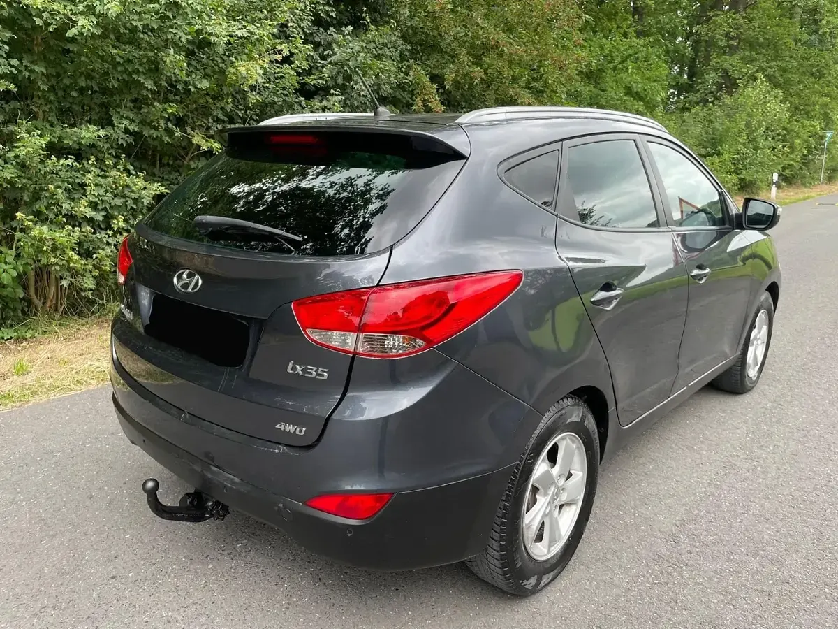 Gebraucht Hyundai ix35 136 PS (100 kW) 2011 Grau SUV