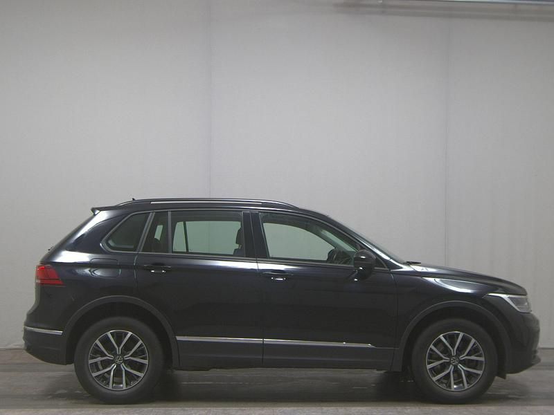 Schwarz Gebraucht 2022 VW Tiguan Life SUV | 22.980 € (Superpreis) - Bild 1/4