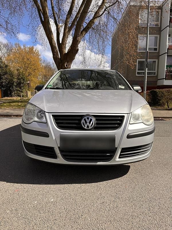 Gebraucht VW Polo 60 PS (44 kW) 2005 Silber Kleinwagen