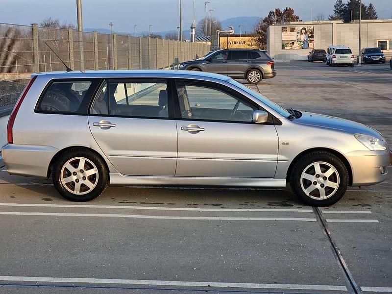 Gebraucht Mitsubishi Lancer Comfort Edition 98 PS (72 kW) 2004 Silber Kombi