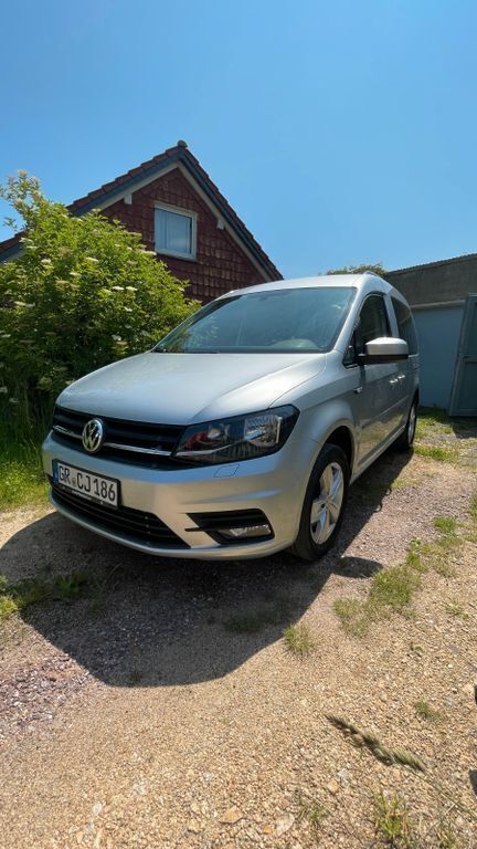 Silber Gebraucht 2018 VW Caddy Trendline Van / Kleinbus | 17.000 € (Teuer) - Bild 1/4
