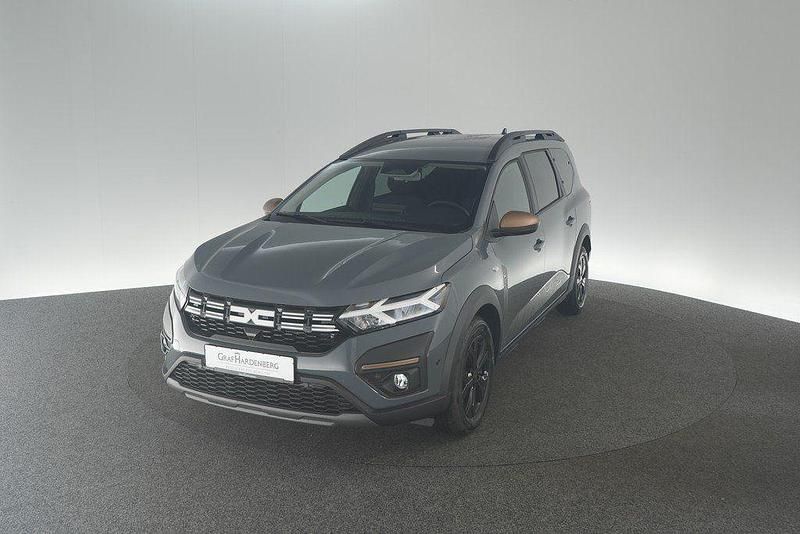 Grau Gebraucht 2025 Dacia Jogger Extreme Van / Kleinbus | 22.260 € (Fairer Preis) - Bild 1/4