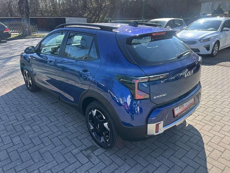 Neu Kia Stonic Vision 101 PS (74 kW) 2026 Yachtblau met. (du3) SUV