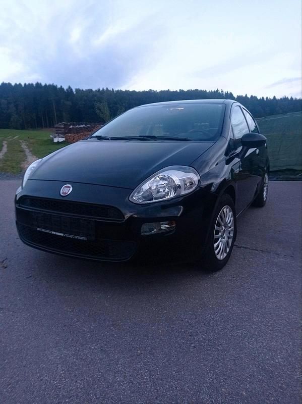 Schwarz Gebraucht 2014 Fiat Punto Evo Kleinwagen | 5.999 € - Bild 1/4