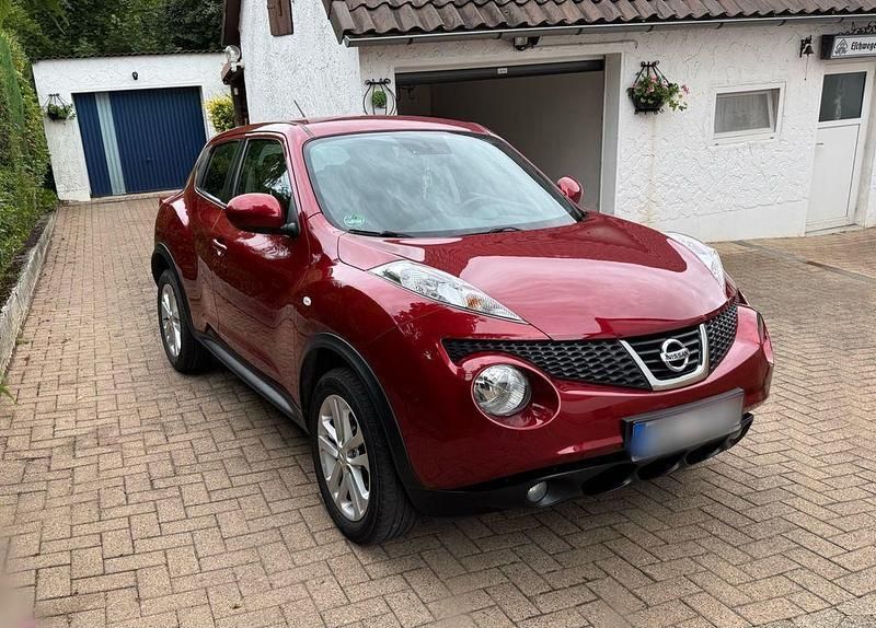 Rot Gebraucht 2010 Nissan Juke Acenta SUV | 6.990 € (Fairer Preis) - Bild 1/4
