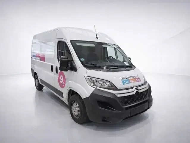 Gebraucht Citroën Jumper 140 PS (102 kW) 2024 Lackierung weiss icy/deckende Van / Kleinbus
