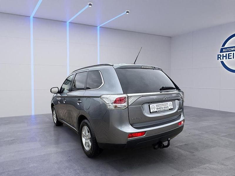 Gebraucht Mitsubishi Outlander Instyle 150 PS (110 kW) 2012 Grau SUV