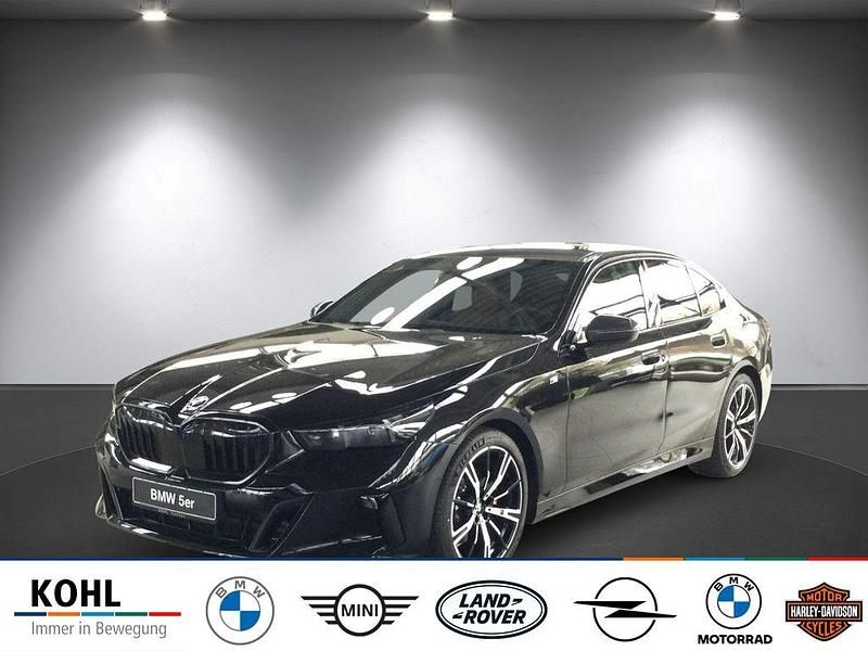 Schwarz Neu 2025 BMW 520 M Sport Limousine | 58.900 € (Fairer Preis) - Bild 1/4