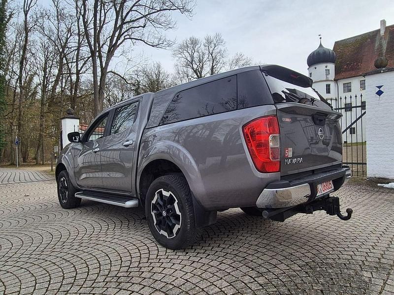 Gebraucht Nissan Navara N-Guard 190 PS (139 kW) 2019 Grau Pickup