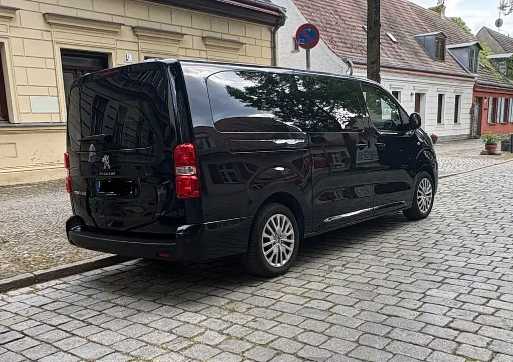 Gebraucht Peugeot Traveller Active 150 PS (110 kW) 2019 Schwarz Van / Kleinbus