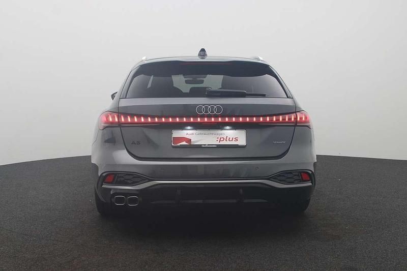 Second-hand Audi A5 Ambiente 204 CP (150 kW) 2025 Gri Coupe